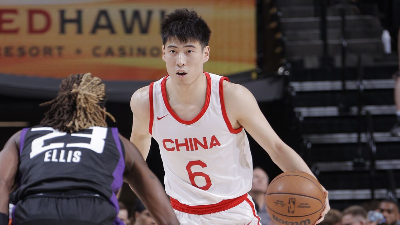 都体：佛罗伦萨球迷说DV9是“吉普赛人”，俱乐部被罚款2万欧