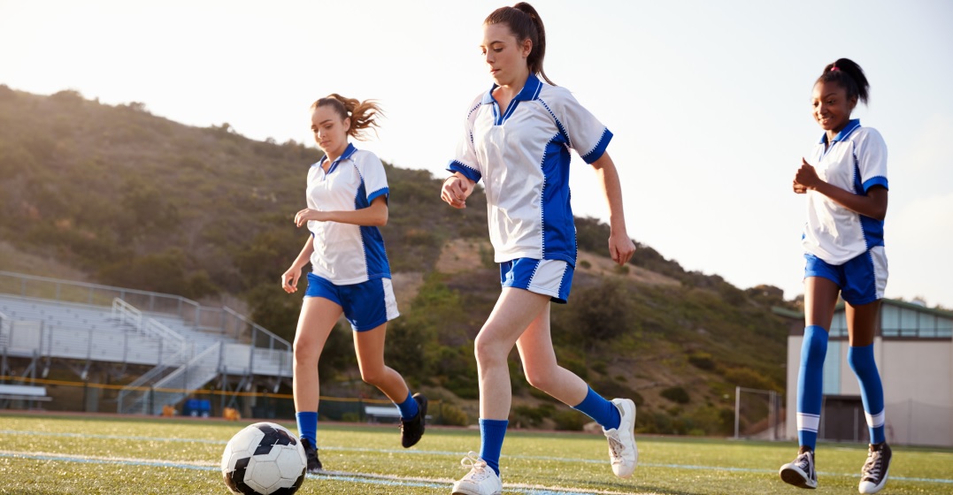 足球巴萨锋线双子星状态火热，联手贡献20球